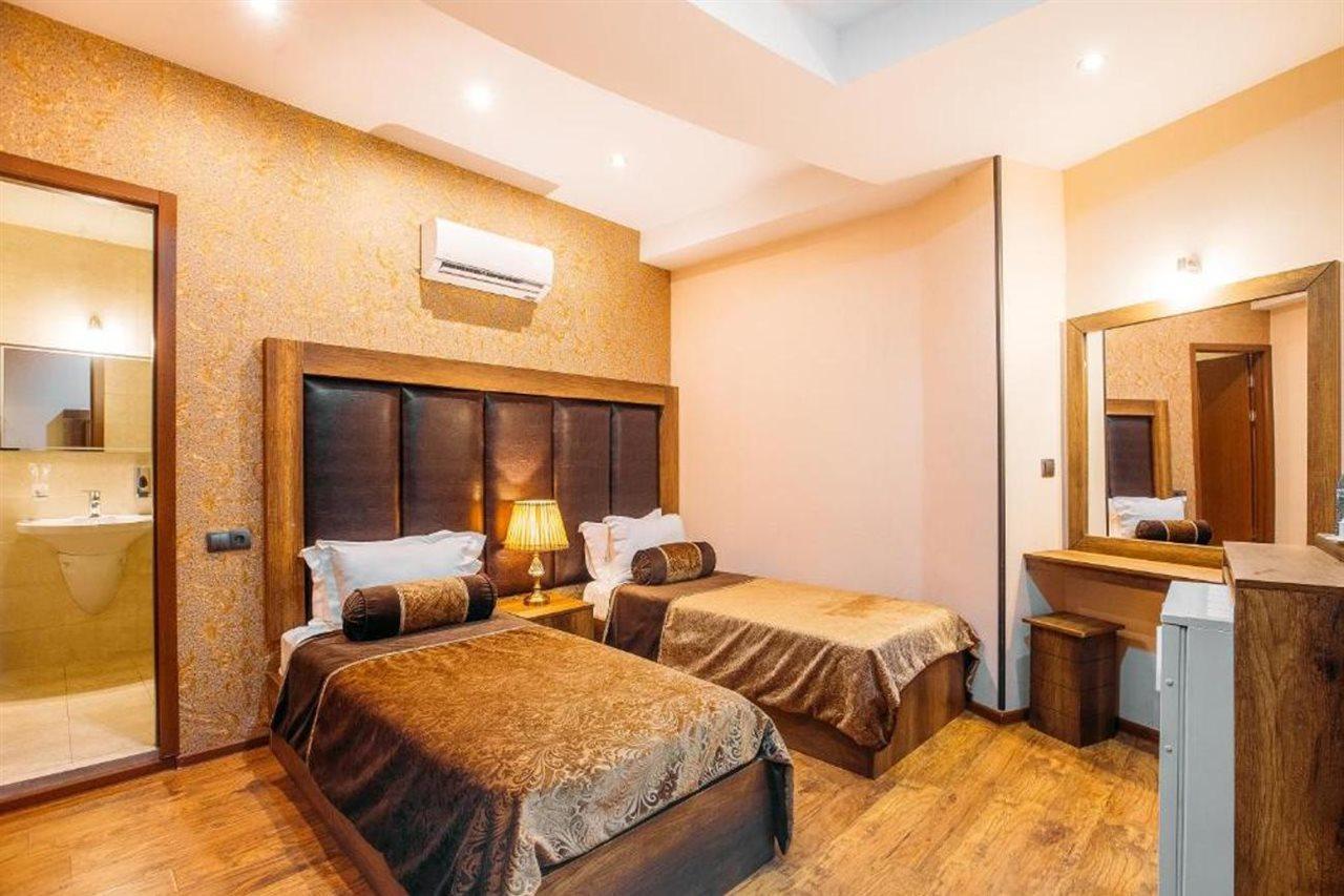 Green Queen Hotel Tbilisi Ngoại thất bức ảnh
