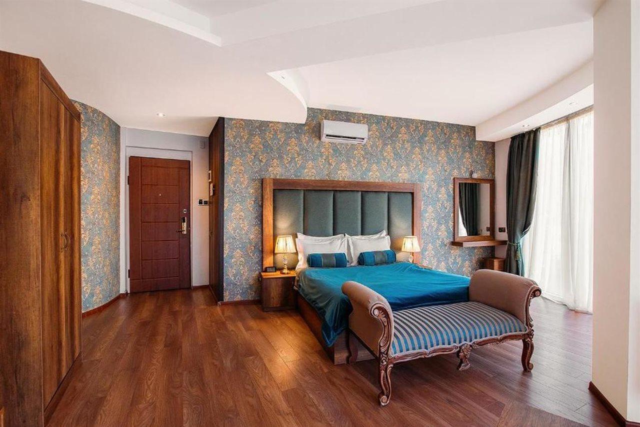 Green Queen Hotel Tbilisi Ngoại thất bức ảnh