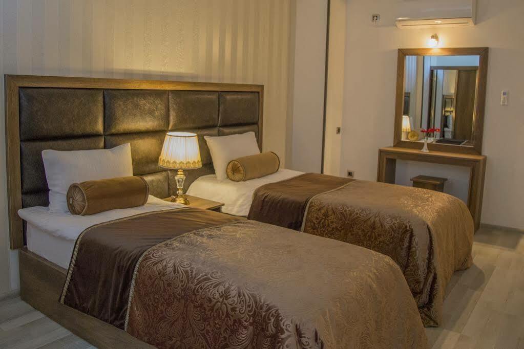 Green Queen Hotel Tbilisi Ngoại thất bức ảnh