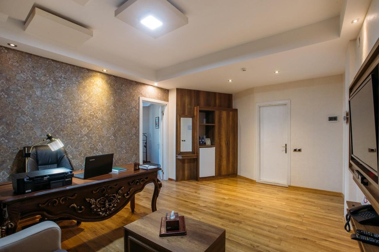 Green Queen Hotel Tbilisi Ngoại thất bức ảnh