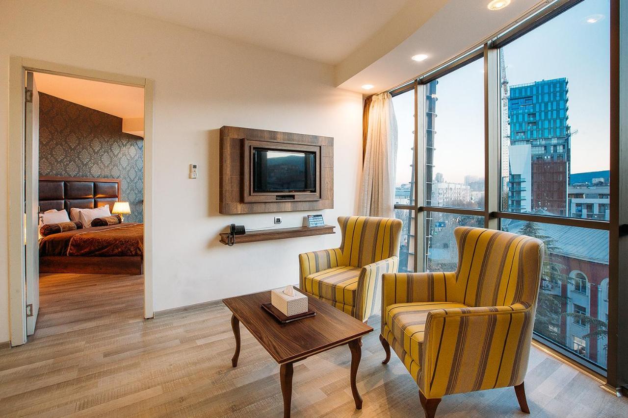 Green Queen Hotel Tbilisi Ngoại thất bức ảnh